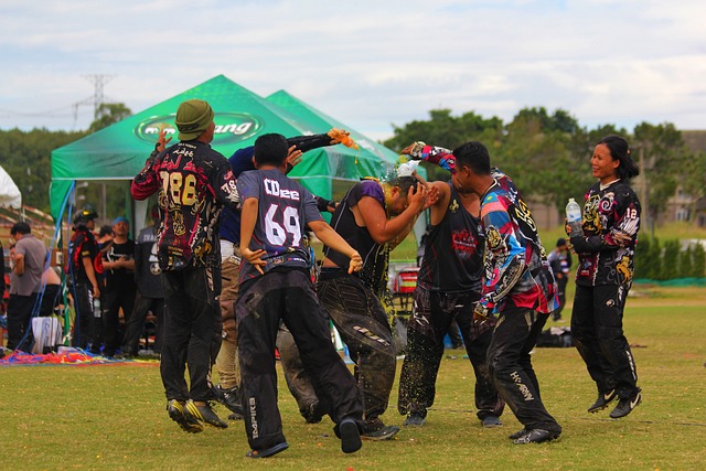 宣布了三名 宣布了三名